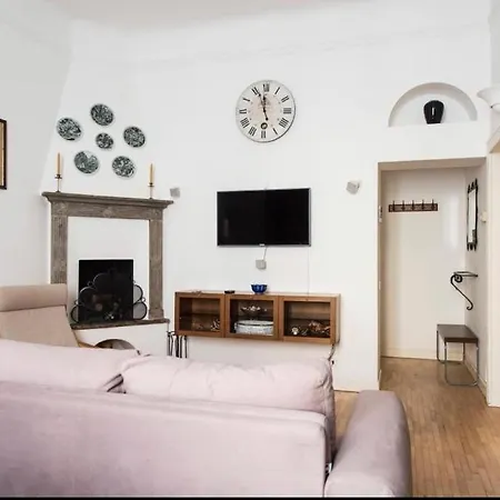 Joivy Classic Flat Near Basilica Di Sant'ambrogio * Milán